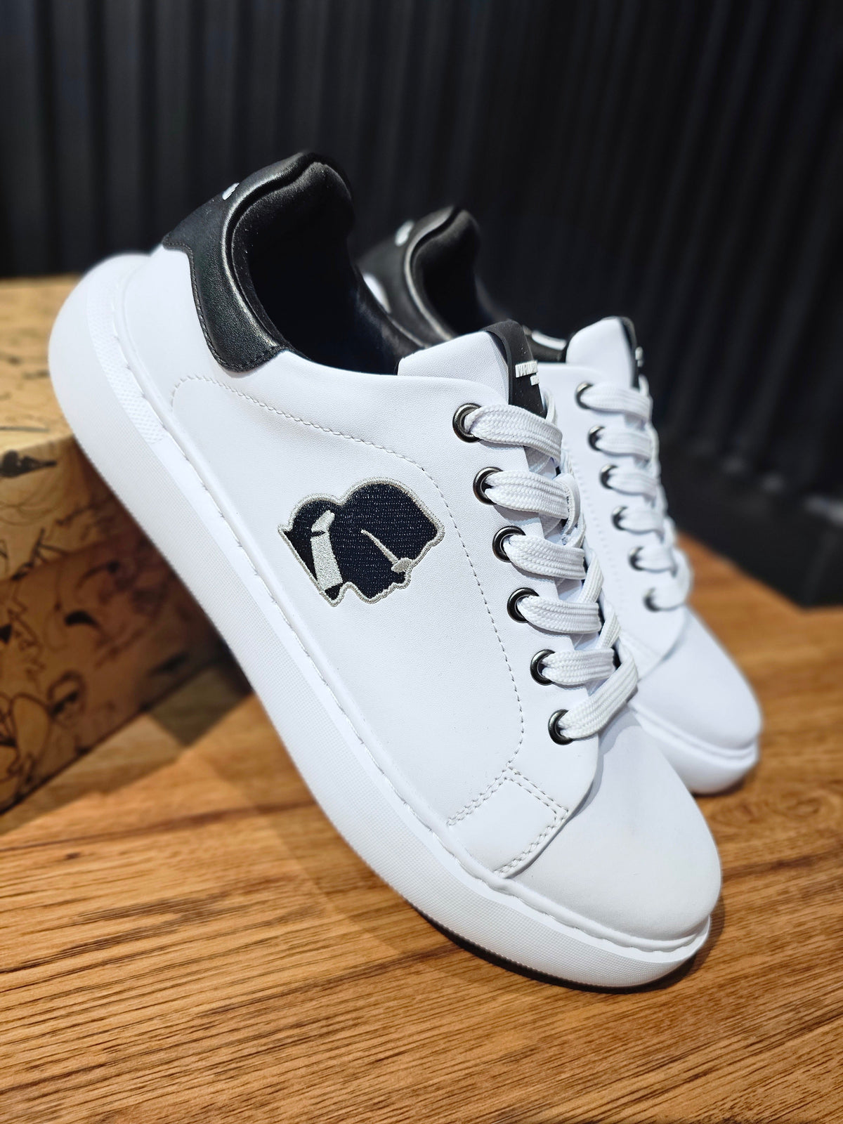 ZAPATOS KARL LAGERFELD HEAD LF4S1215